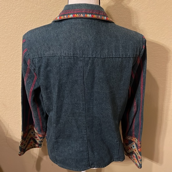 🧥 LN bonnie & norma brand women’s jean jacket with embroidery - Picture 8 of 12